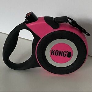 KONG Retractable Dog Leash Up To 55 Pound Dog 15 Feet Long Small Medium Pink